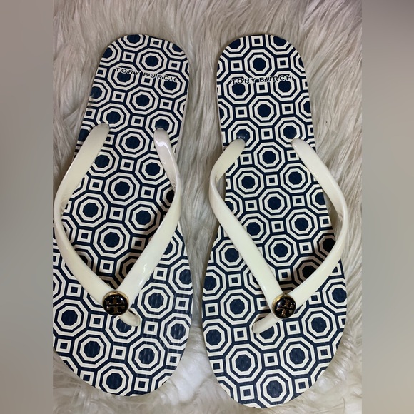 TORY BURCH Geometric Print Flip Flops- Size 7 NEW - Picture 3 of 3